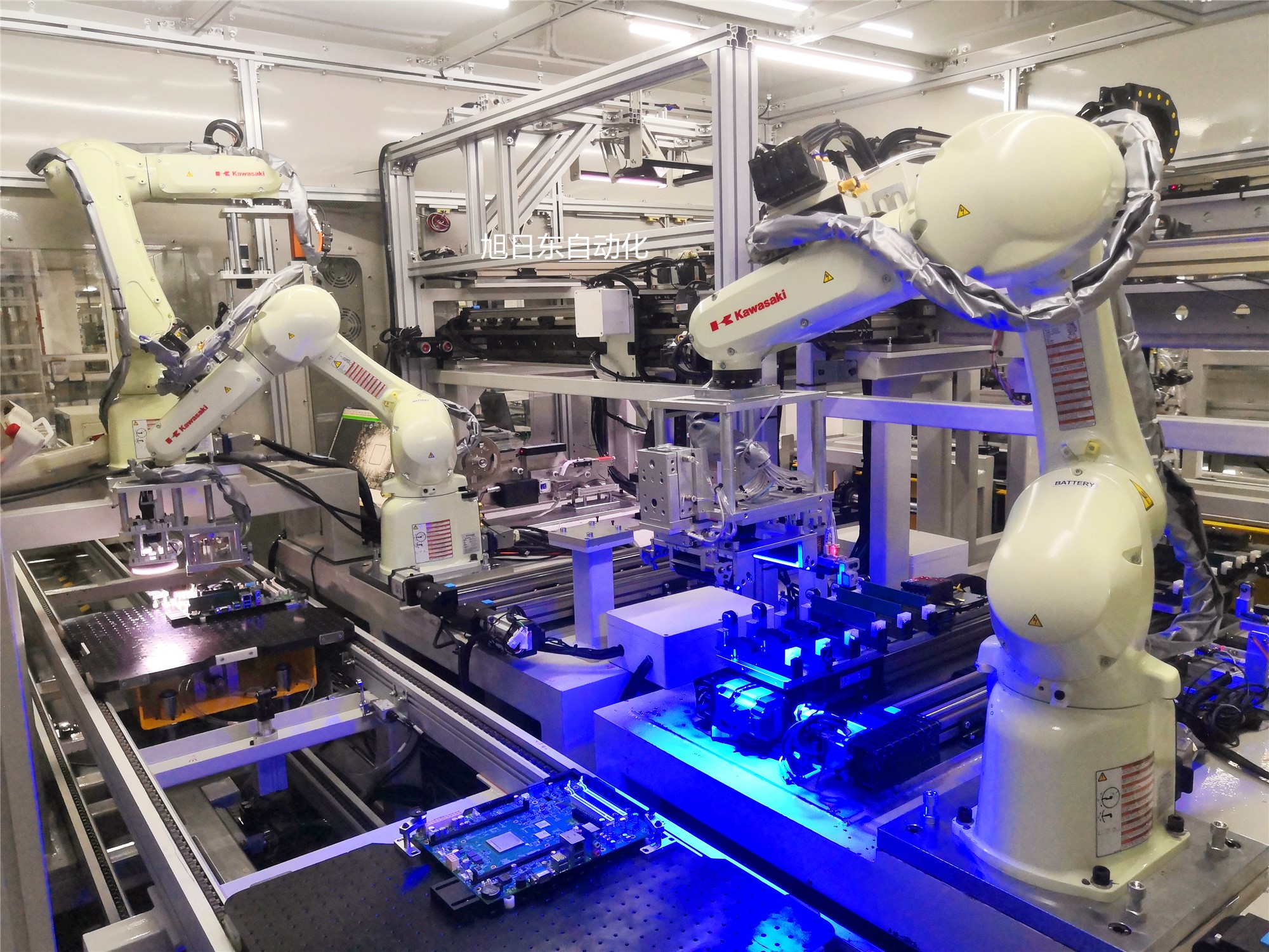 電腦主板自動(dòng)化裝配線